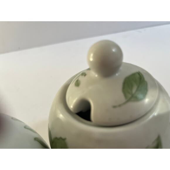 Andrea by‎ Sadek leaf pattern sugar and creamer RARE No chips or cracks - Picture 3 of 6
